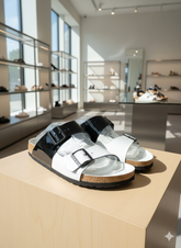 BRKN ARIZONA B&W LEATHER SLIPPER